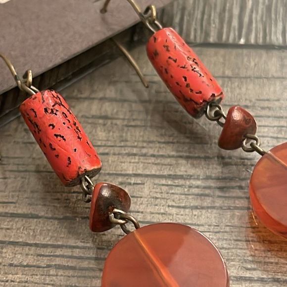Chico’s Corva Earrings Reddish Orange Wooden & Acrylic Dangle Earrings - Picture 3 of 11
